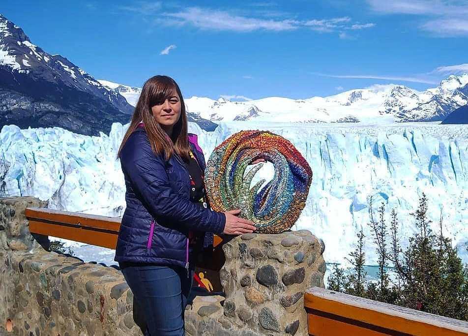 alejandra Martin Obra en el Glaciar