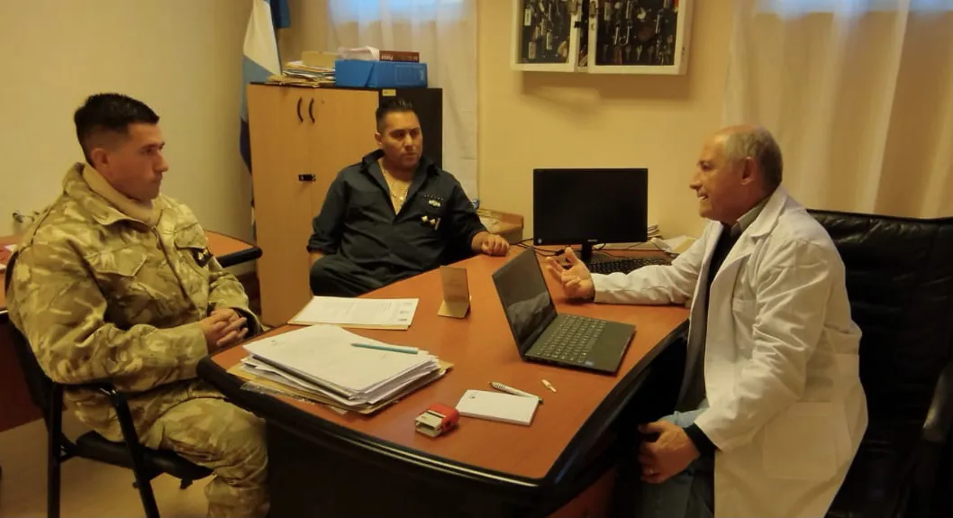 9888BDE1-75D4-47FF-B56D-1617AC268ABA