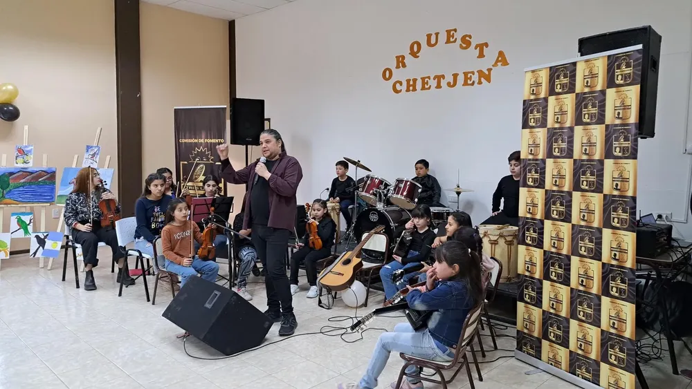 562C8BC5-6DF9-45CB-9237-9FD5CB9DF539