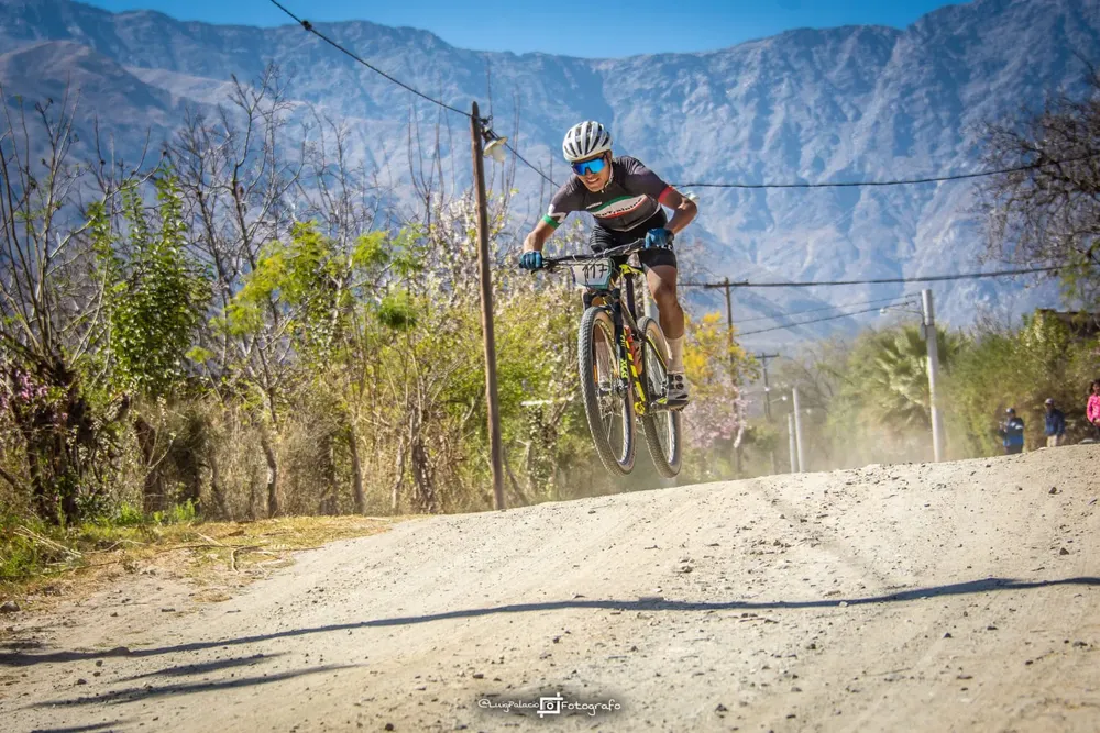 Emi Bruna carrera en Rural Bike Catamarca 2023
