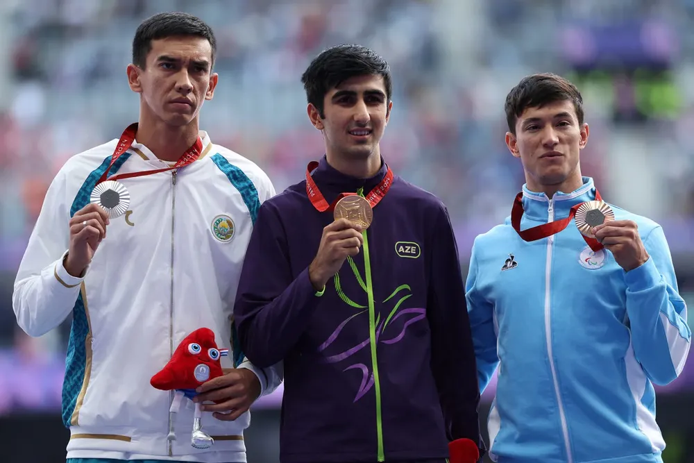 Fernando-Vazquez-BRONCE-01-1536x1024