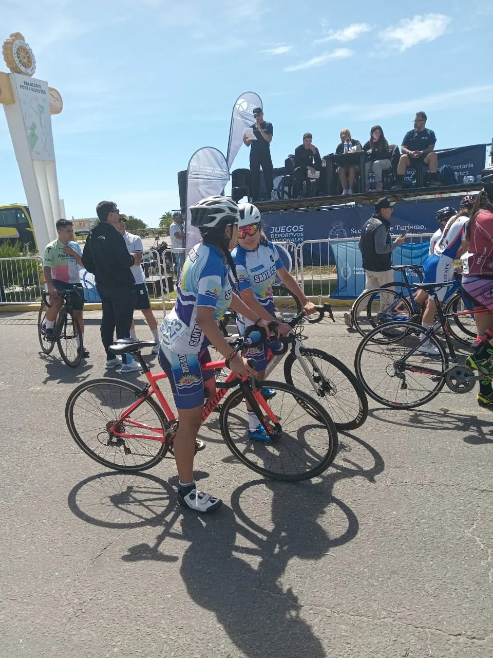 63197710-a71f-4c03-b443-50f83136496a