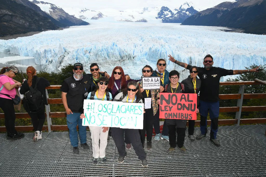 Abrazo al Glaciar 2~1