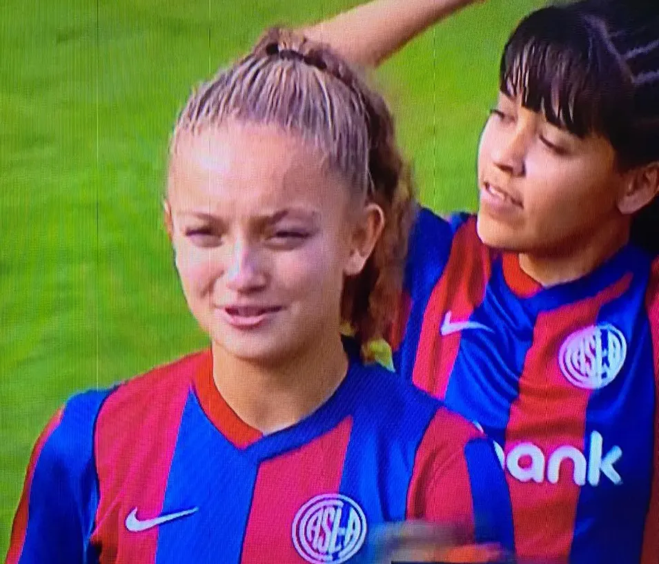 Juliana En San Lorenzo