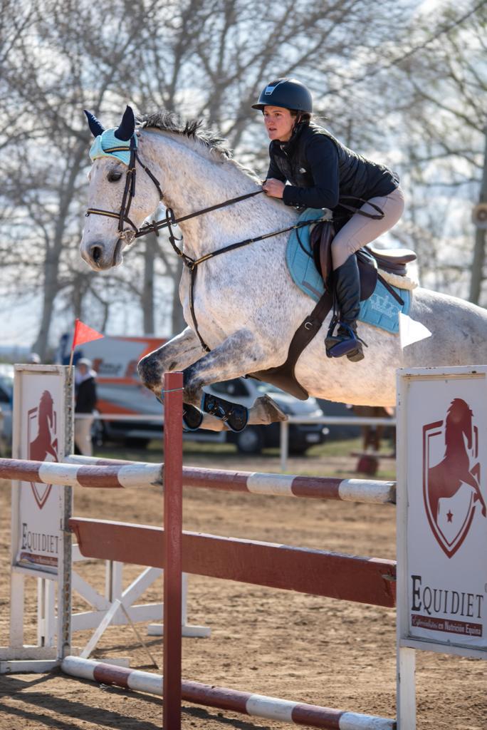 Laura Beheran equitación