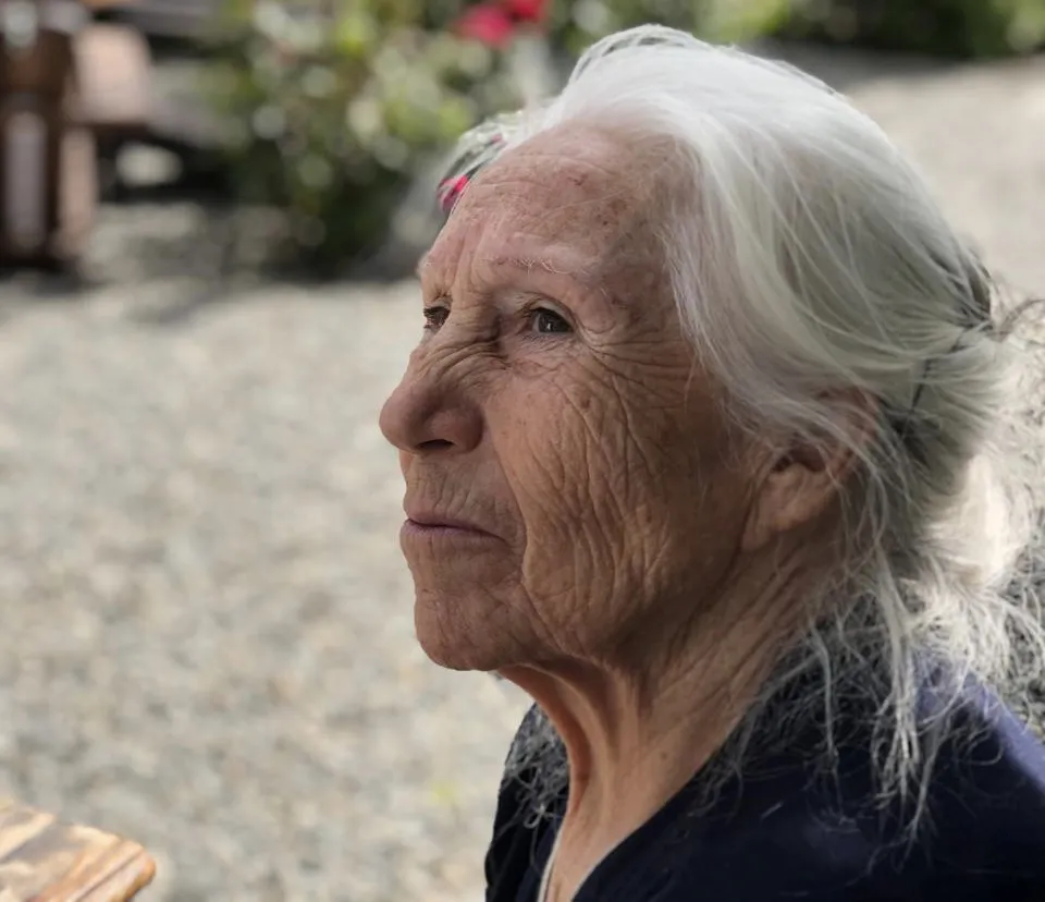 9830AE7D-A1F8-41A3-9E1F-CC7304FC9000