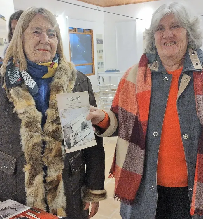 5EAAA751-0D5A-4739-AD82-1CDB5F2CBAB5