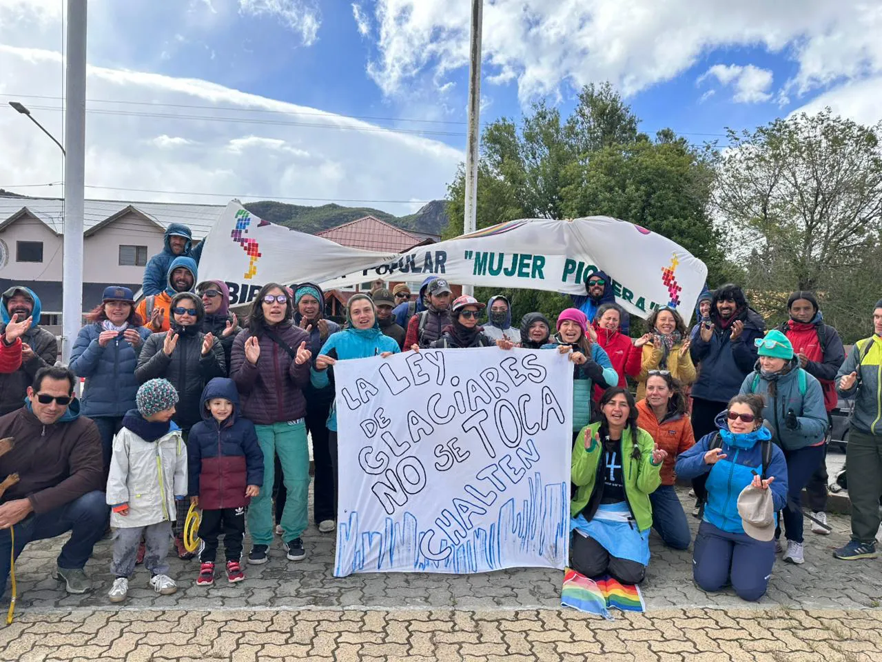 WhatsApp Image 2025-12-04 at 19.44.07