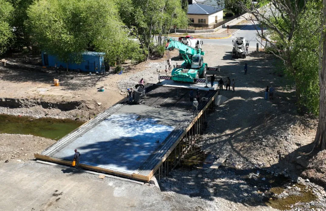 Hormigonado nuevo puente1
