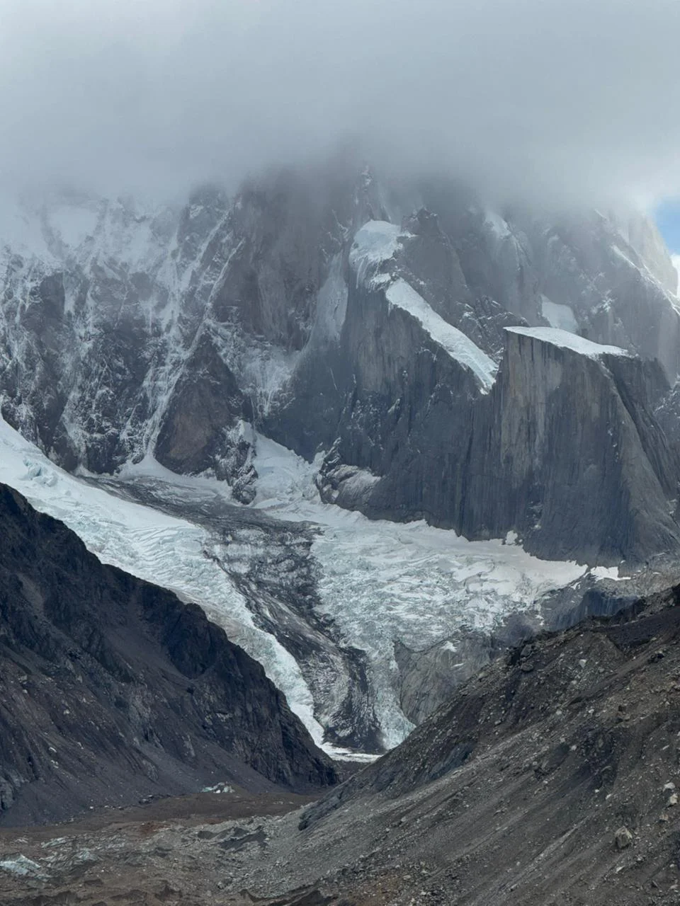 Derrume Glaciar Adela