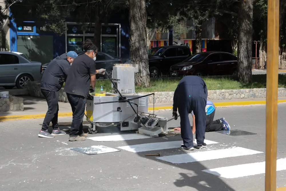 AF5B0E80-1709-4FA0-A052-D39742DE893F