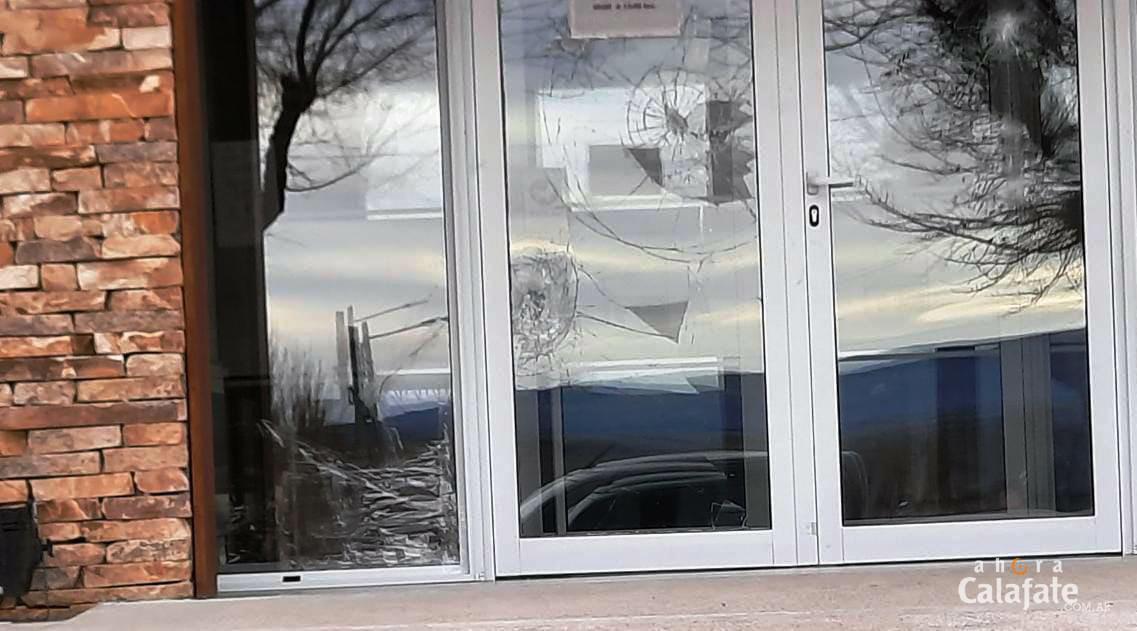 vandalismo en Tres Lagos 3 [AUDIO FMD]