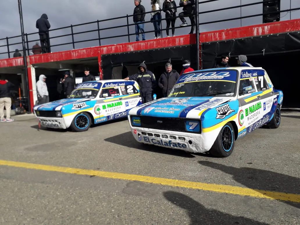 Willy y Alexis Bull autos septiembre 2023