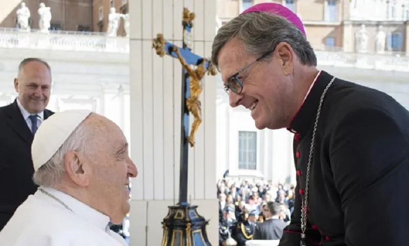 Papa_Francisco_y_Jorge_Garcia_Cueva 1