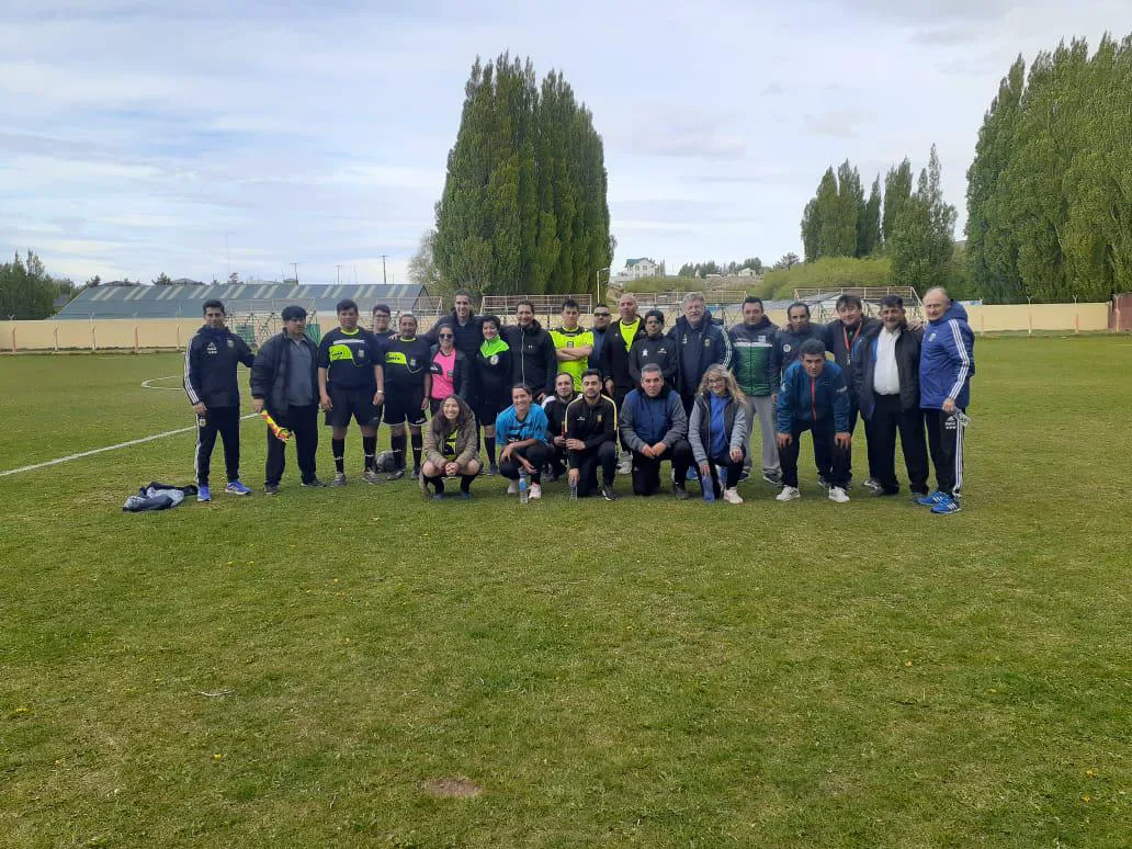 multimedia.normal.9063c4e55d598dbc.4172626974726f7320656e20456c2043616c61666174655f6e6f726d616c2e6a7067