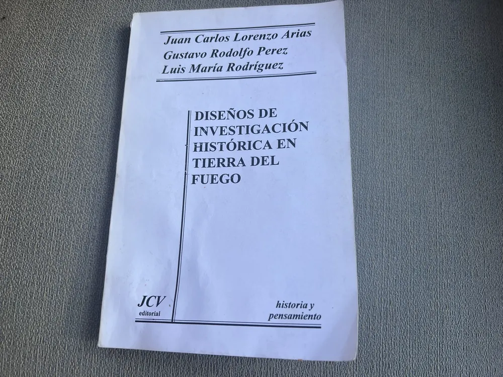 tapa libro historia fueguina