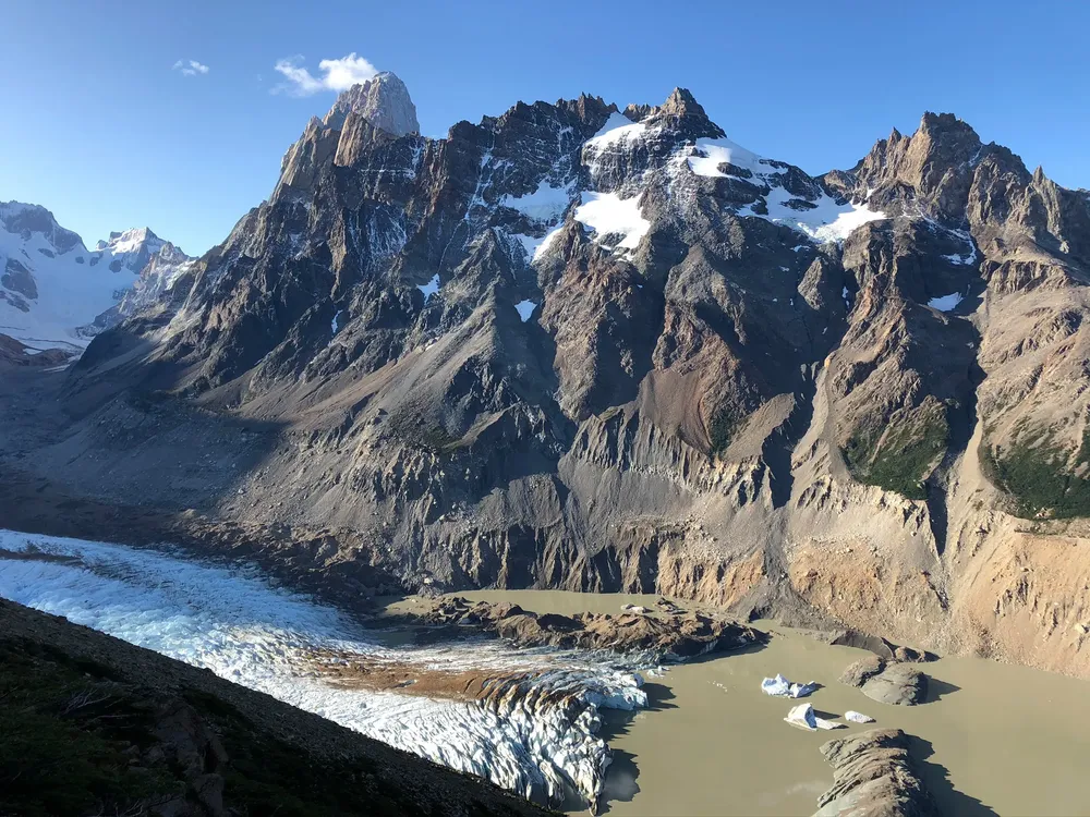 LAdera Opuesta al Cerro Solo