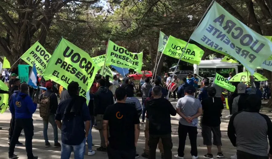 Uocra en la plaza~1