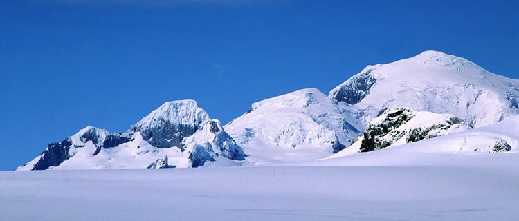 Volcan Lautaro