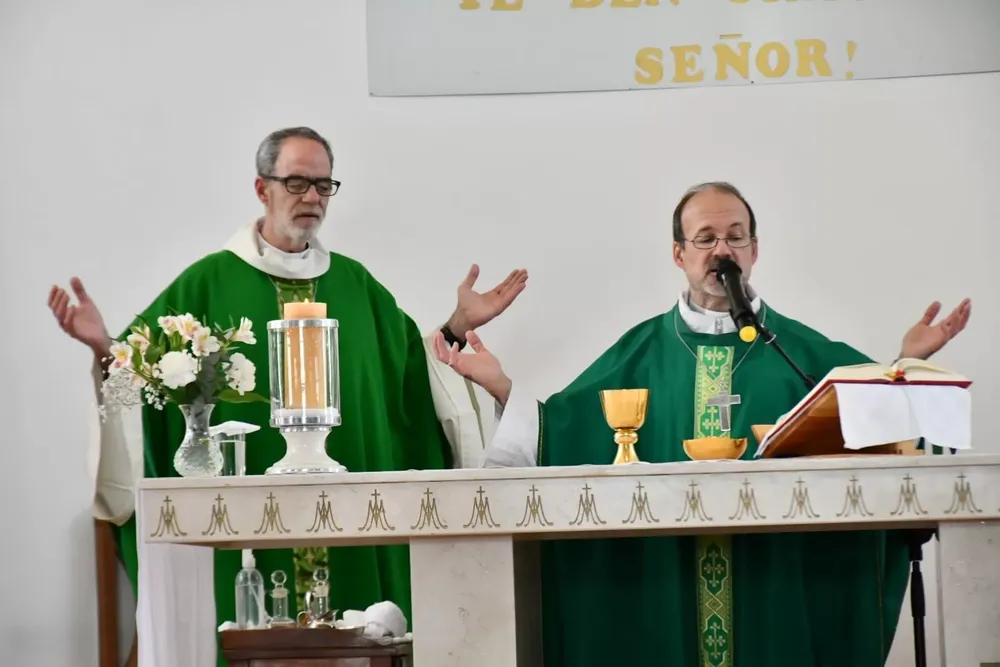 misa-obispo-ignacio-medina-y-obispo-auxiliar