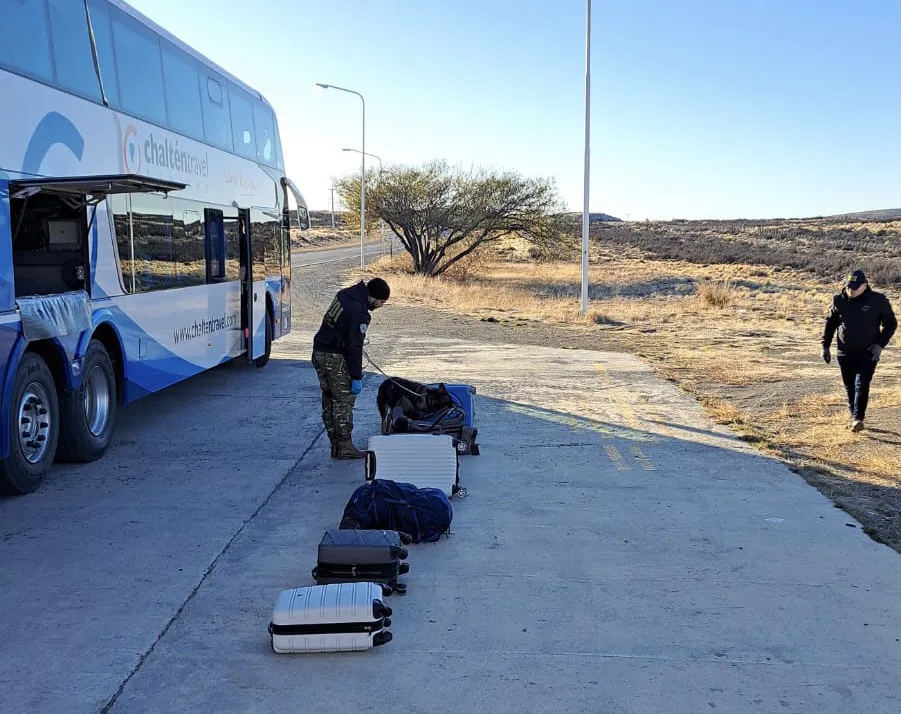 6AFDB206-4AA6-4EBE-995F-639B9E49AF70