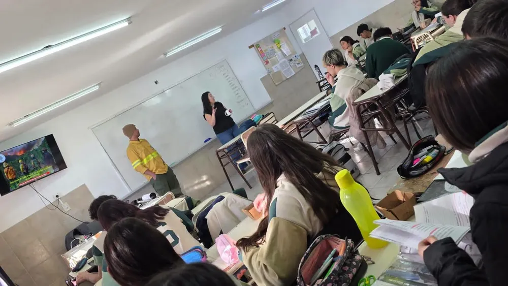 Charla Parques Nacionales en escuelas prevencion de incendios
