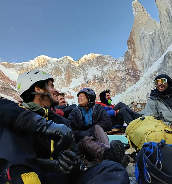 Captura de pantalla 2025-04-06 220700