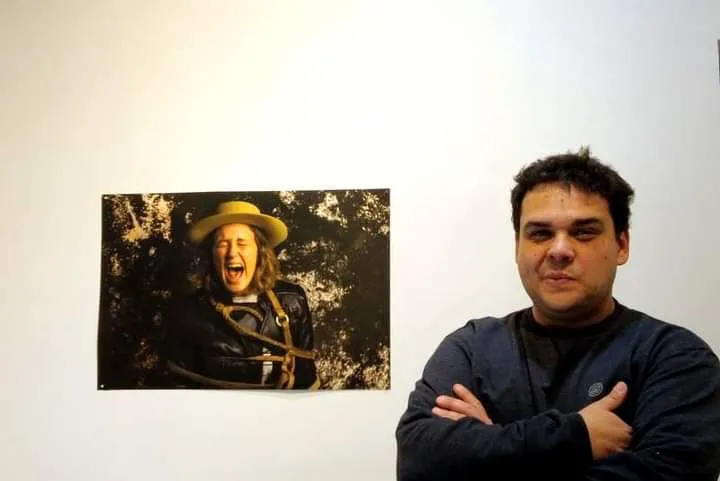 6D34FECF-FC33-49A6-B145-079FCDD32B36