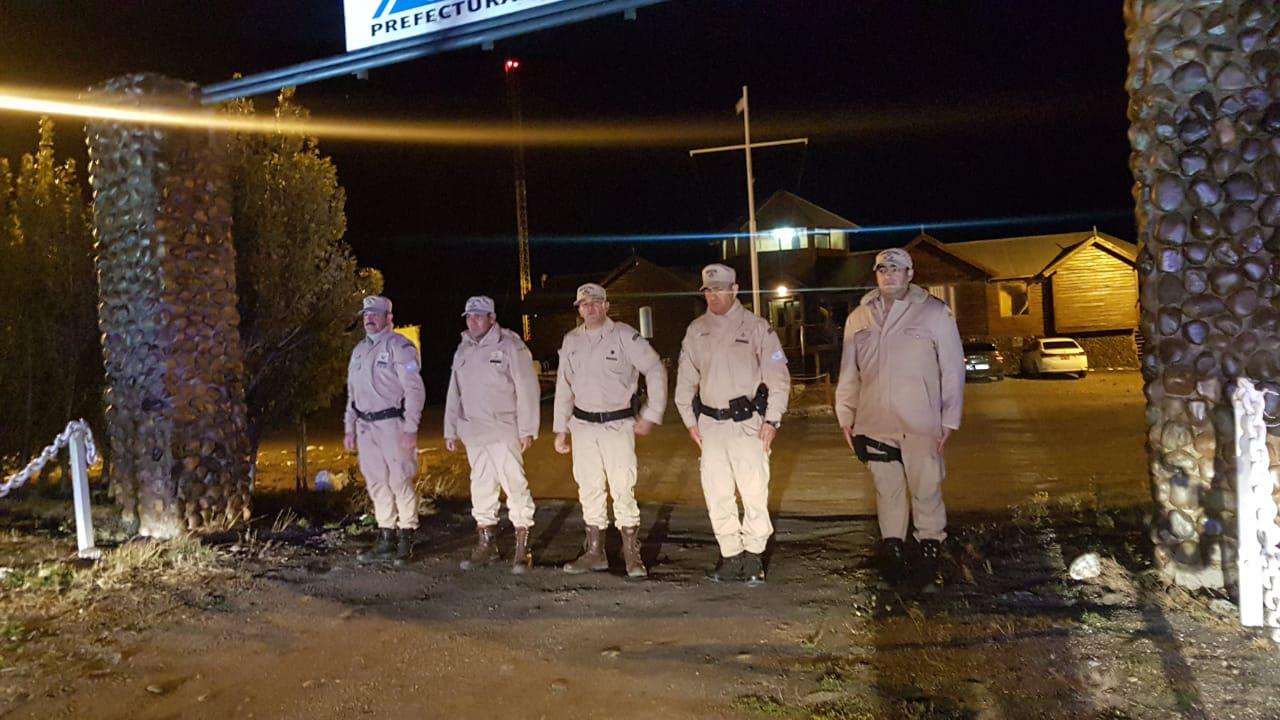 Homenaje a prefecto en El Calafate 1