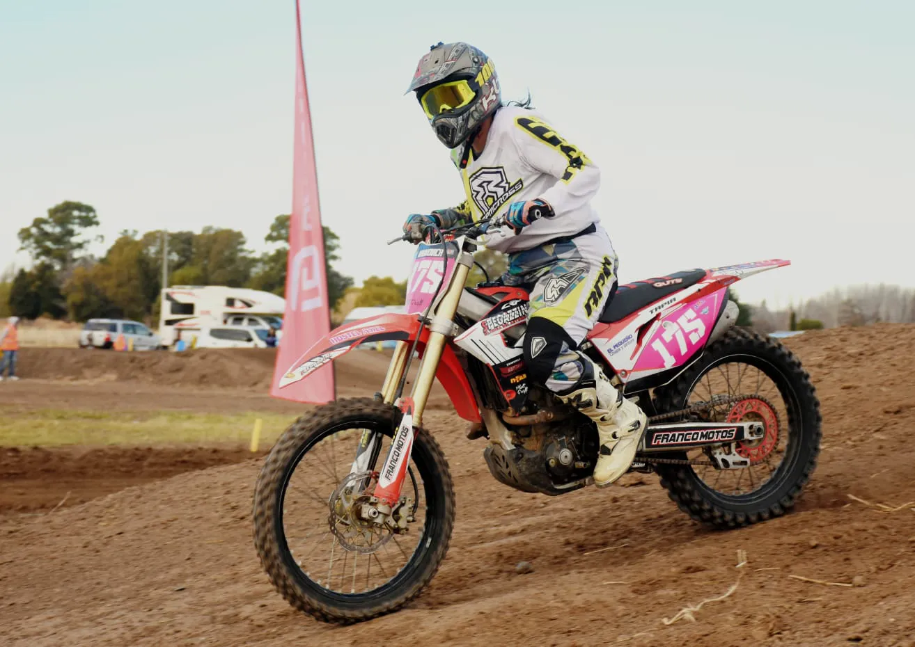 1a6d1e8a-5de9-49b8-a3a0-e19c4b93cdae