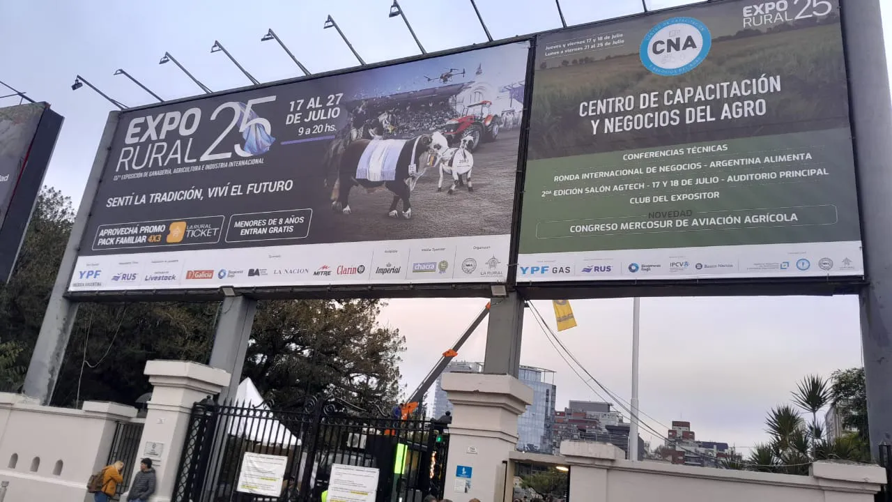 Santa Cruz en la Rural 01