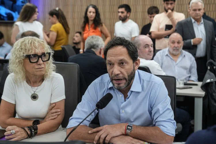 Maximiliano-Ferraro-y-Monica-Frade-CC